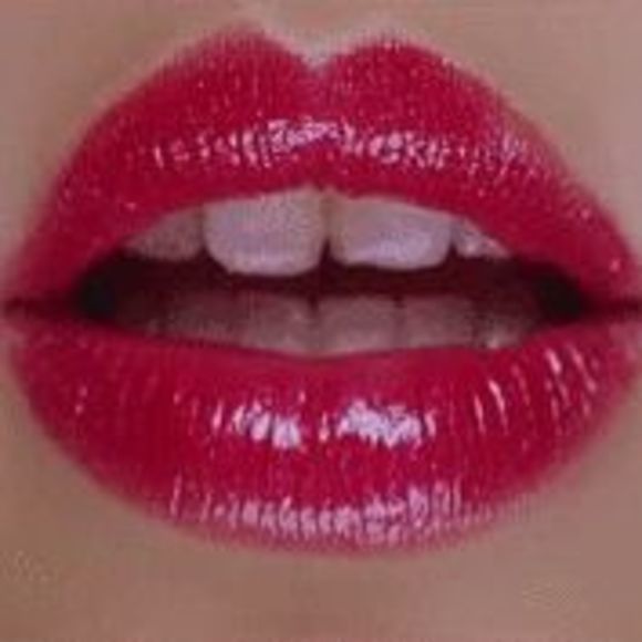 Meet your Posher, Stephanie - Picture 1 of 1